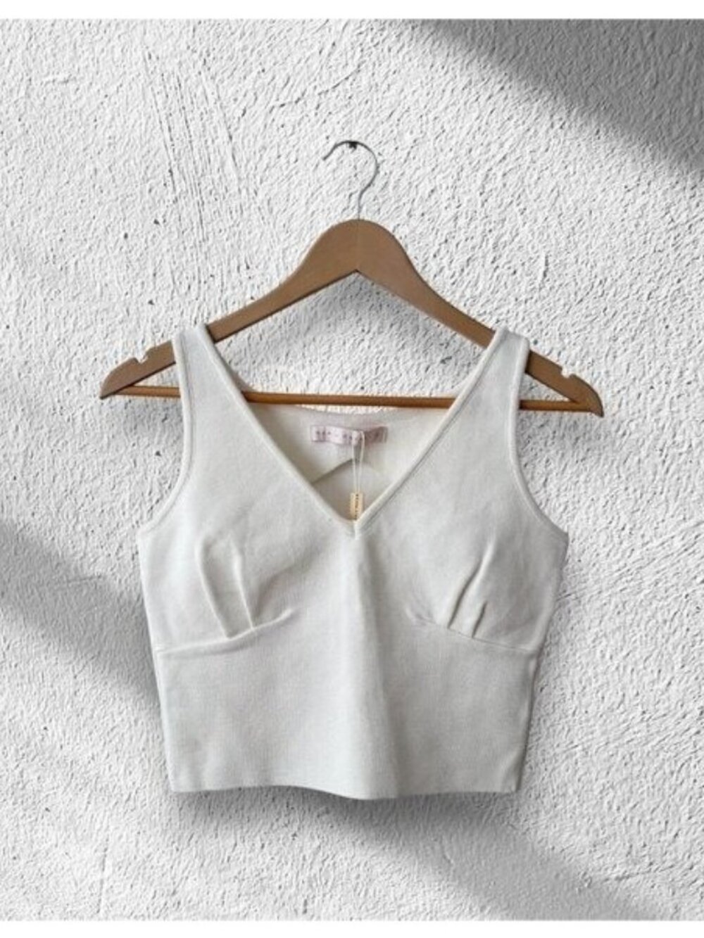 🛍 Maria Pavan Back Cutout Knit Crop Top White Size L
